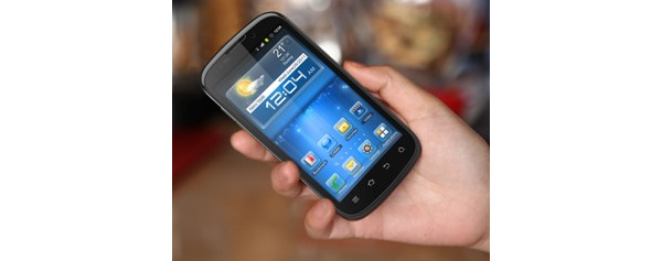 ZTE esitteli uuden Android 4.0 -puhelimen: Mimosa X